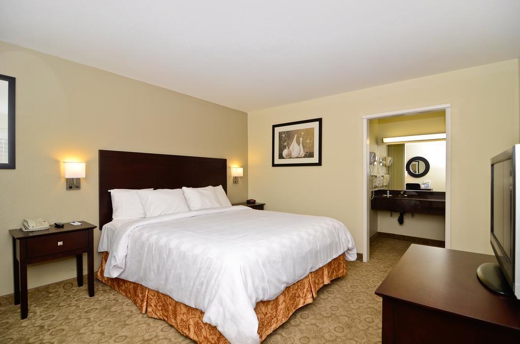 Rodeway Convention Center 2*