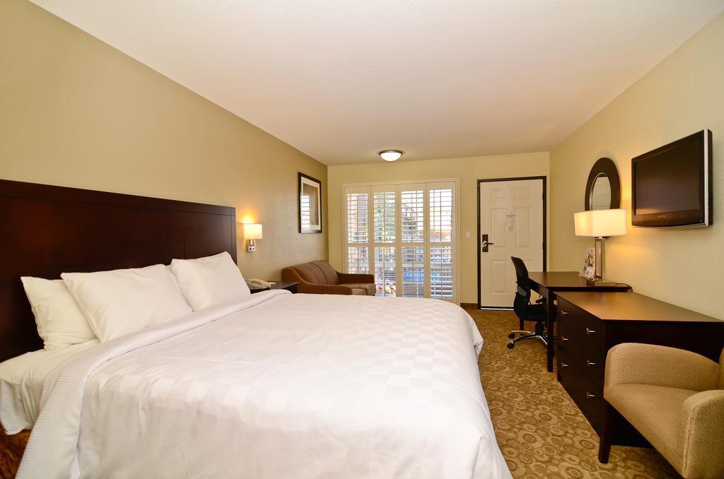 Inn Rodeway Convention Center