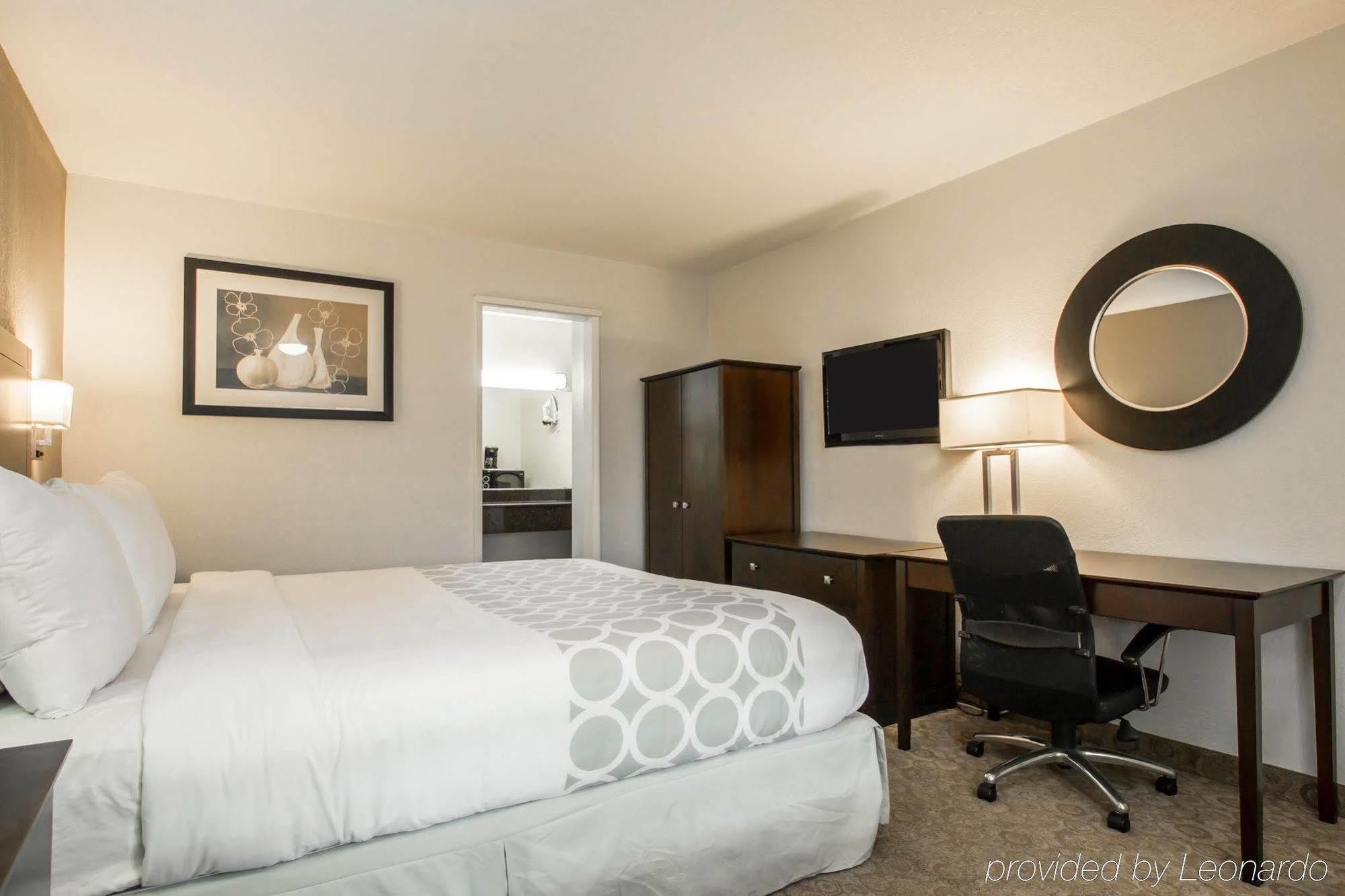 Rodeway Convention Center Inn 2*