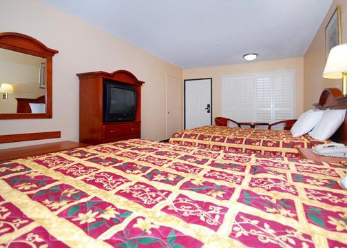 Inn Rodeway Convention Center 2*
